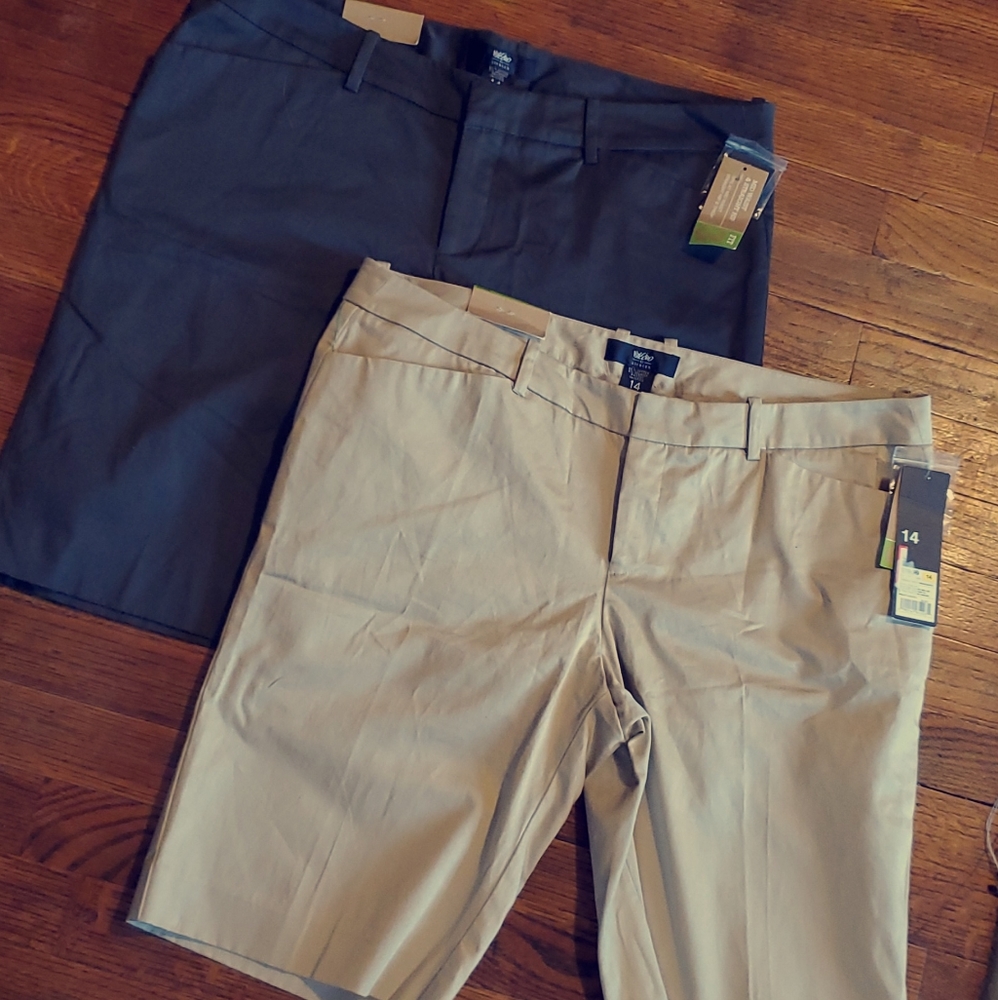 Womens shorts size 10 new with tags